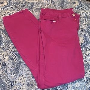 Crown & Ivy jeans in pink